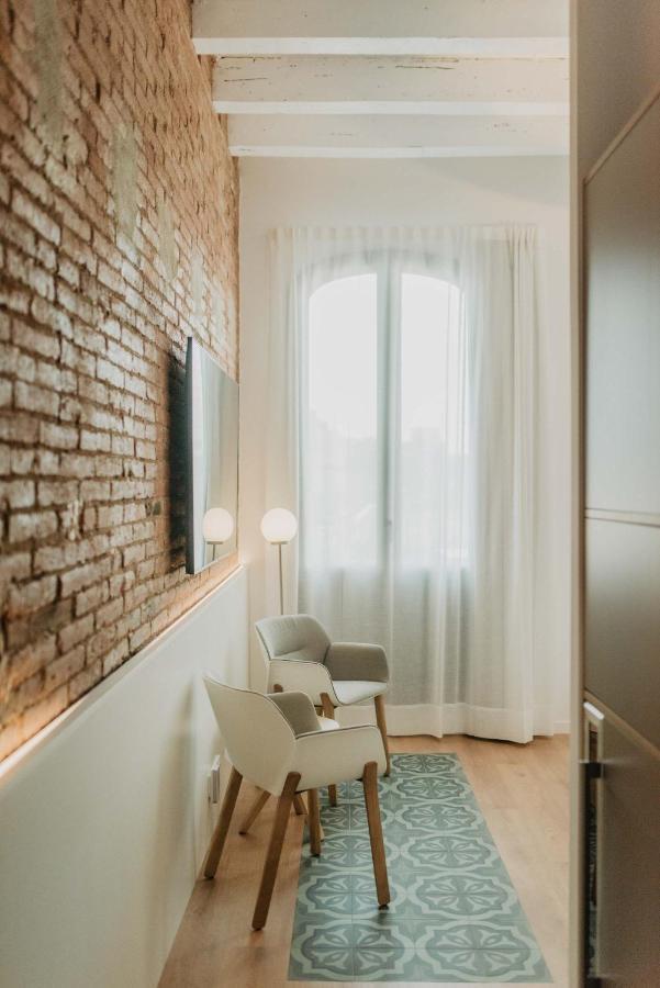 Petit Luxe Volta Bed & Breakfast Terrassa Exterior photo